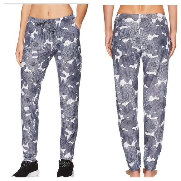 Maaji Windy Vibes Pants Floral Joggers Size Large - Picture 1 of 11